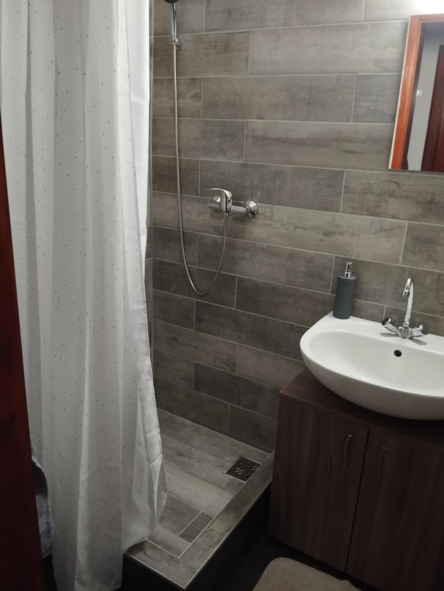 Hellasz Apartman Gyula Exterior photo